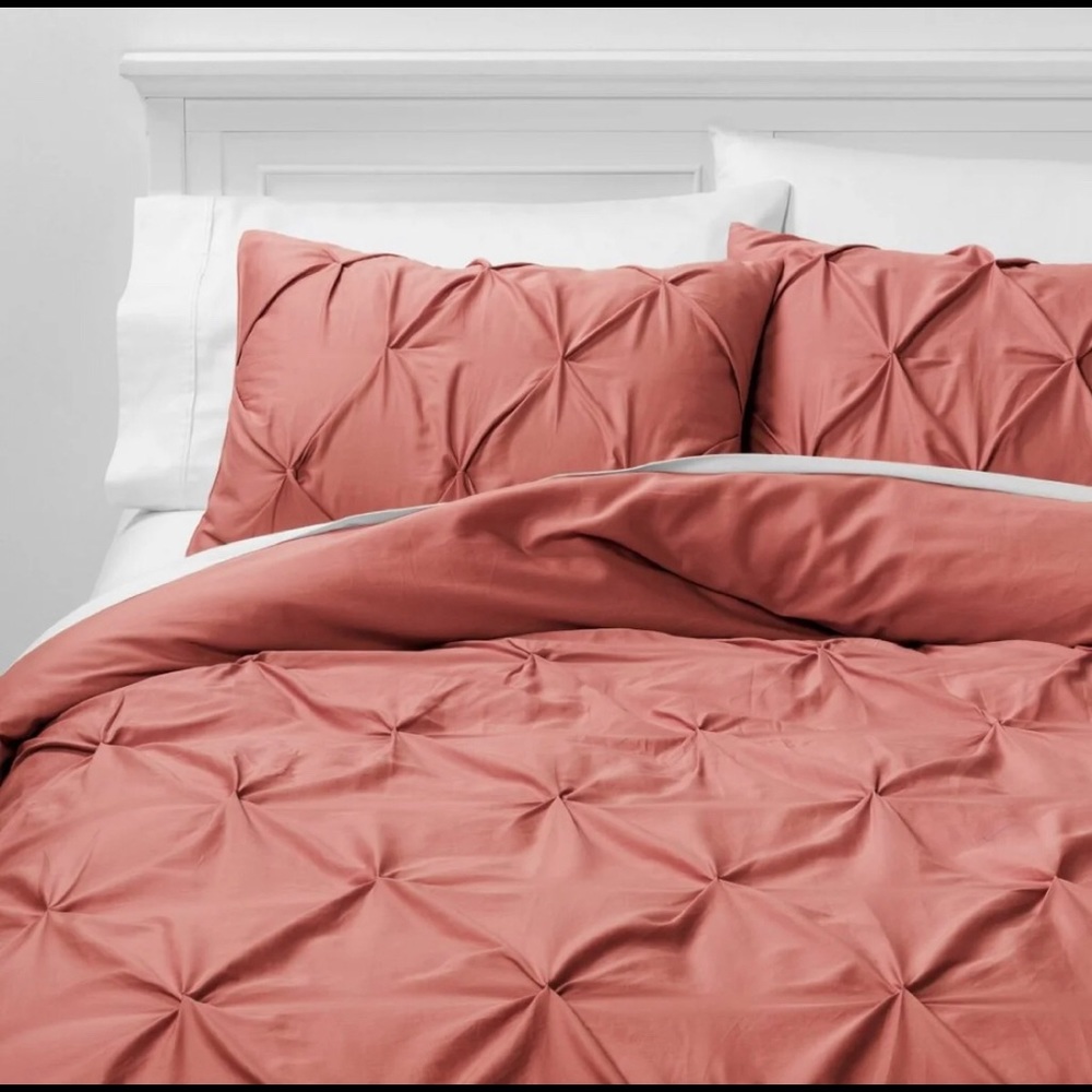 Rose Pinched Pleat Comforter Set Full/Queen